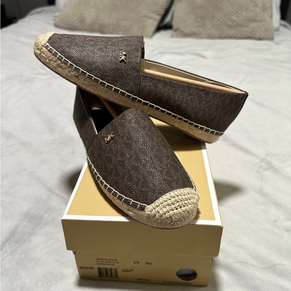 NIB Michael Kors Kendrick Leather Slip-on Espadrille